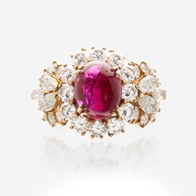 Lot 16 - A ruby, diamond, and gold ring