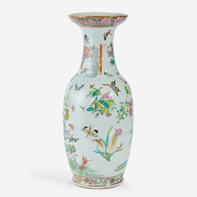 Lot 91 - A Chinese Export Porcelain Famille Rose Vase