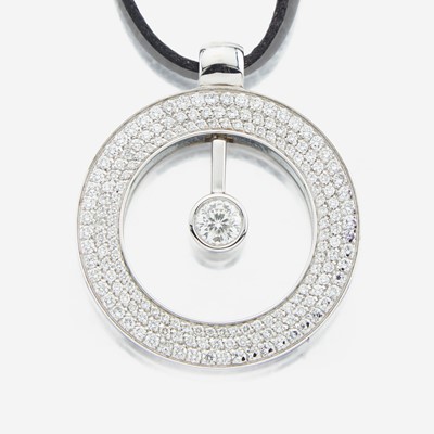 Lot 192 - A diamond and white gold necklace
