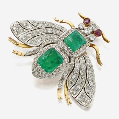 Lot 176 - An emerald, diamond, and ruby bicolor gold brooch