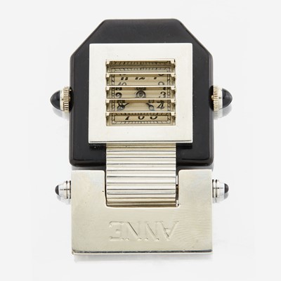 Lot 115 - An Art Deco pin shutter gold watch, Verger Feres Louvre