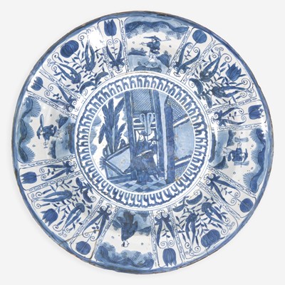 Lot 29 - A large Chinese blue and white "Kraak" porcelain dish 青花克拉克大盘
