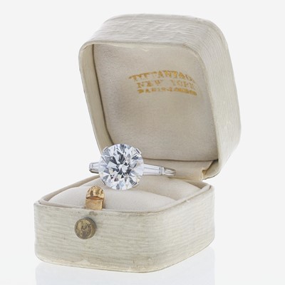 Lot 81 - A Tiffany & Co. Platinum and Diamond Ring