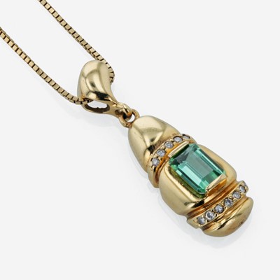 Lot 13 - An 18K, yellow gold, and tourmaline necklace