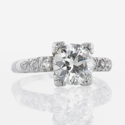 Lot 63 - A Platinum and Diamond Ring