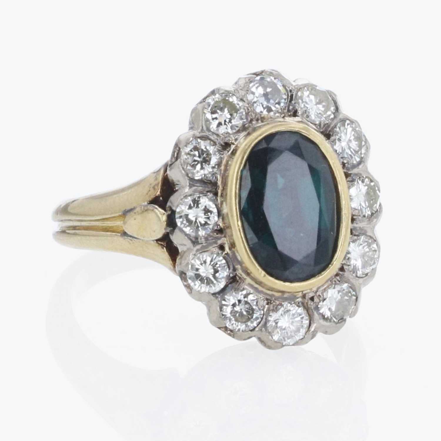 Lot 292 - 18K Yellow Gold, Sapphire, and Diamond Ring