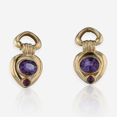Lot 380 - A Pair of 14K Yellow Gold and Amethyst Ear Clips