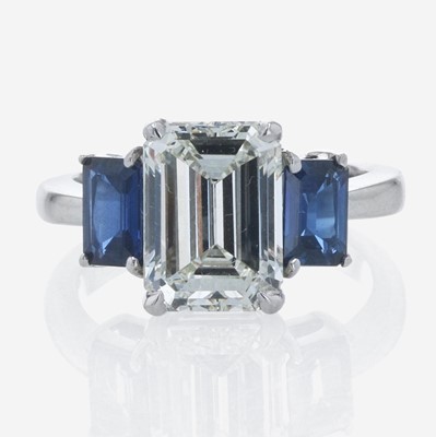 Lot 75 - A Platinum, Sapphire, and Diamond Ladies Ring