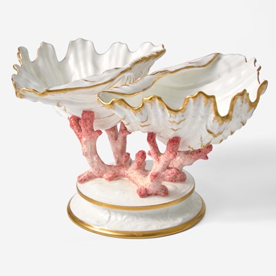 Lot 127 - A Wedgwood Bone China Shell-Form Table Ornament