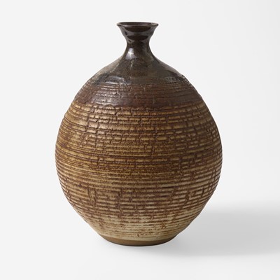 Lot 235 - A Wedgwood John Dermer Studio Pottery Vase