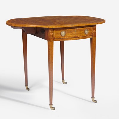 Lot 31 - A George III oval inlaid mahogany and satinwood pembroke table