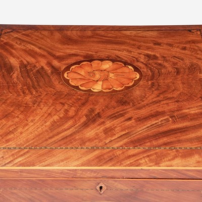 Lot 33 - A George III inlaid mahogany and satinwood cellarette