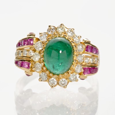 Lot 164 - A 14K Yellow Gold and Gemstone Ring
