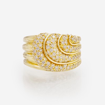Lot 121 - An 18K Yellow Gold and Pavé Diamond Ring by Henry Dunay