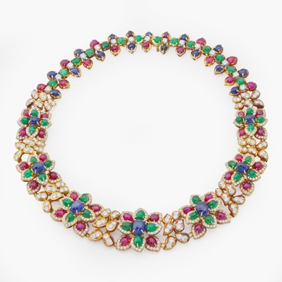 Lot 190 - An 18K Yellow Gold and Gemstone Necklace