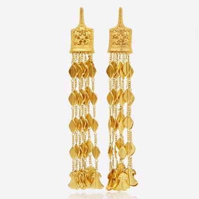Lot 111 - A Pair of 18K Yellow Gold Ilias Lalaounis Earrings