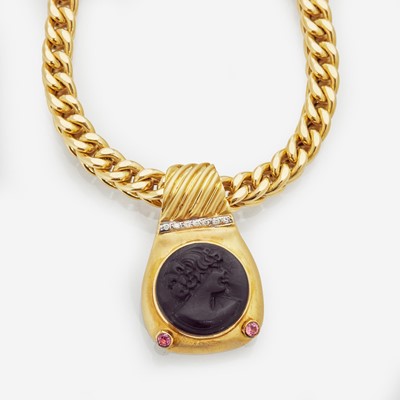 Lot 32 - A 14K Yellow Gold Cameo and Diamond Necklace