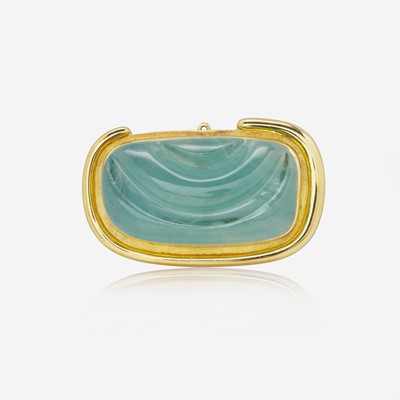 Lot 118 - An Aquamarine and 18K Gold Brooch by Burle Marx