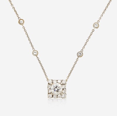 Lot 74 - A 14K White Gold and Diamond Necklace