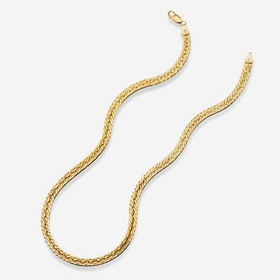 Lot 174 - A 14K Yellow Gold Chain