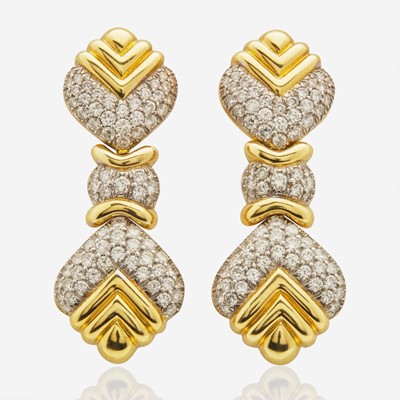 Lot 110 - 18K Yellow and White Gold Diamond Drop Earrings