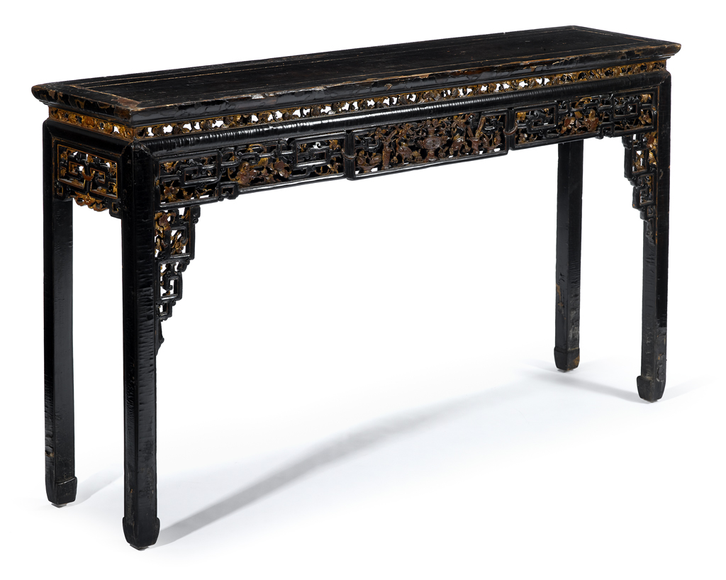 Lot 134 - Chinese dry black and gilt lacquer side table