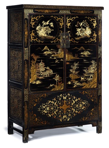 Lot 132A - Chinese gilt and black lacquer square cornered cabinet