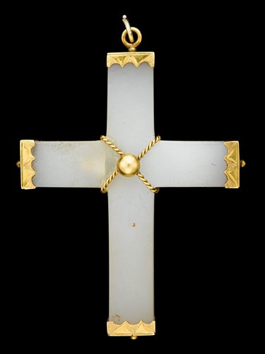 Lot 280 - Chinese white jade and 10k yellow gold cross form pendant