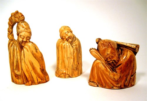Lot 202 - Three Chinese carved ivory figures