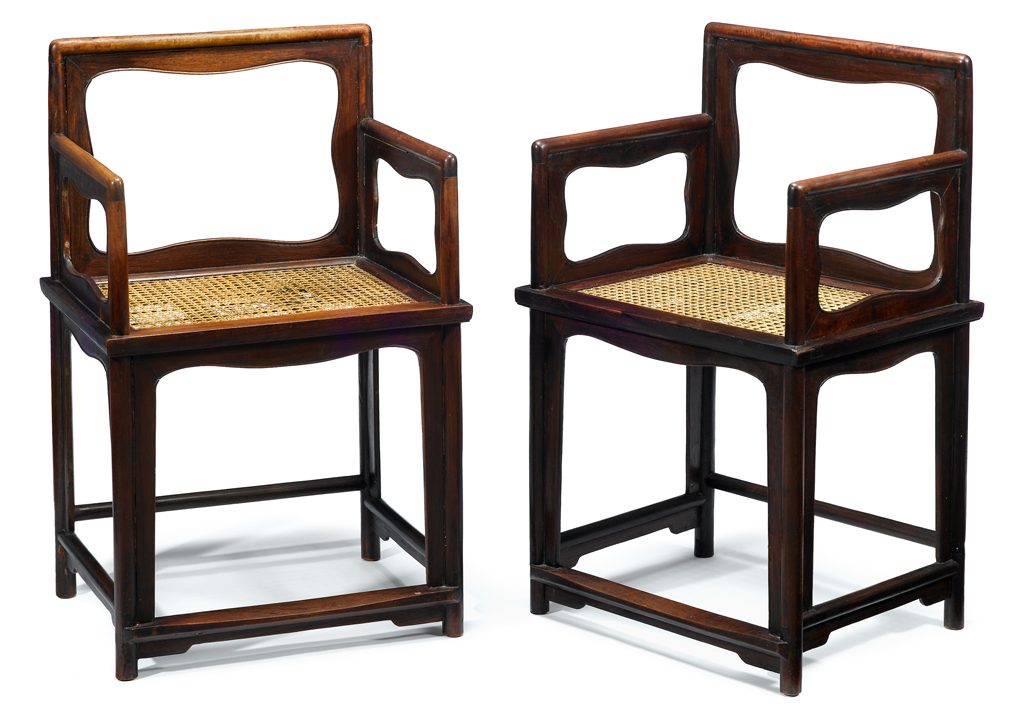 Lot 140 - Pair of Chinese hualimu side chairs