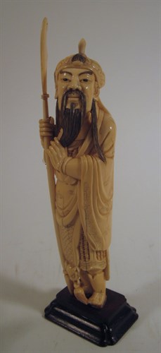 Lot 212 - Chinese carved elephant ivory figure