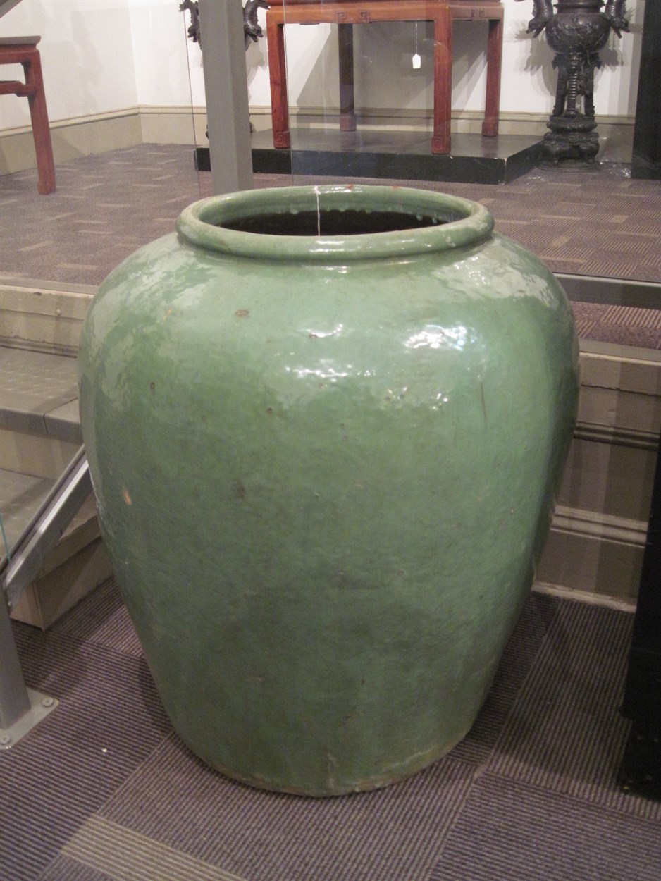 Lot 159 - Large Chinese green glazed earthenware storage jar