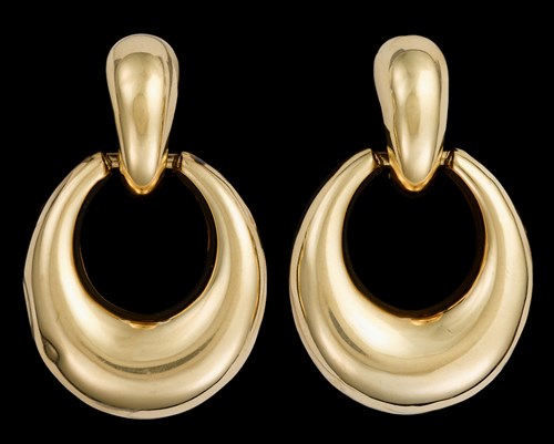 Lot 4 - 14 karat yellow gold earrings