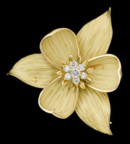 Lot 5 - 18 karat yellow gold and diamond 'flower' brooch, Fortunoff