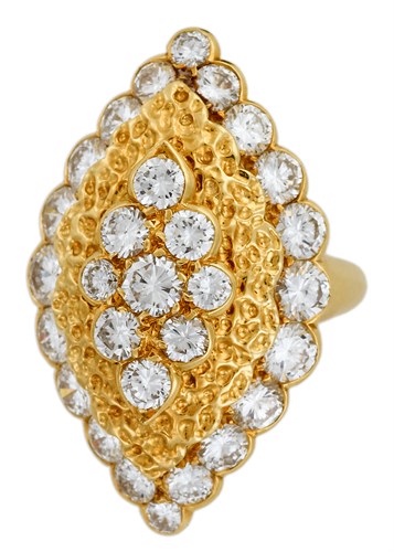 Lot 15 - 18 karat yellow gold and diamond cluster ring, Van Cleef & Arpels