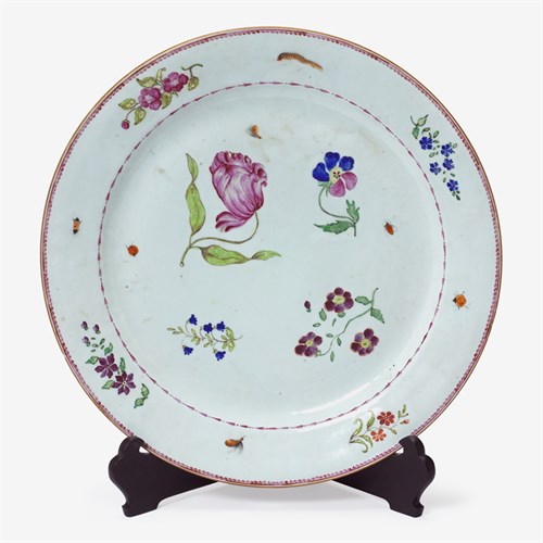 Lot 26 - Large Chinese export famille rose porcelain charger