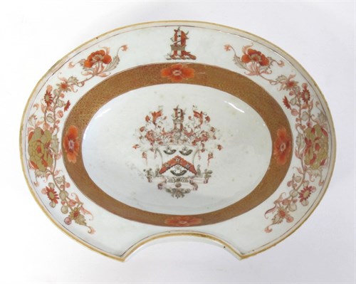 Lot 32 - Fine Chinese export porcelain armorial barber's dish