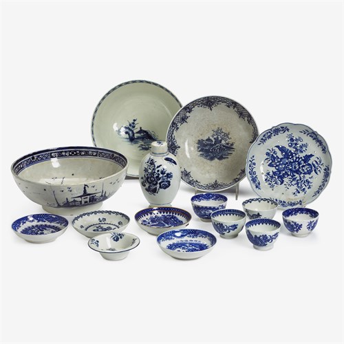 Lot 22 - Group of Worcester blue and white porcelain tablewares