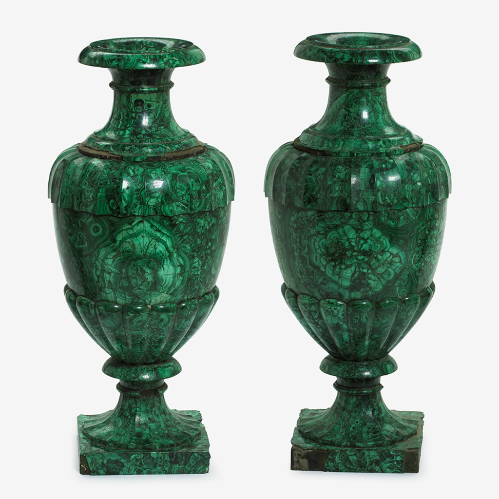 Lot 53 - Important pair of Russian malachite urns