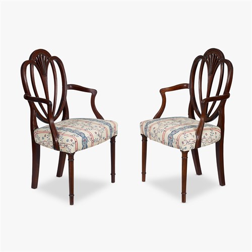 Lot 47 - Pair of Federal mahogany heart-back armchairs