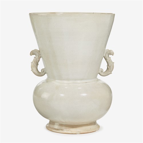 Lot 184 - A Japanese grey-glazed flower vase