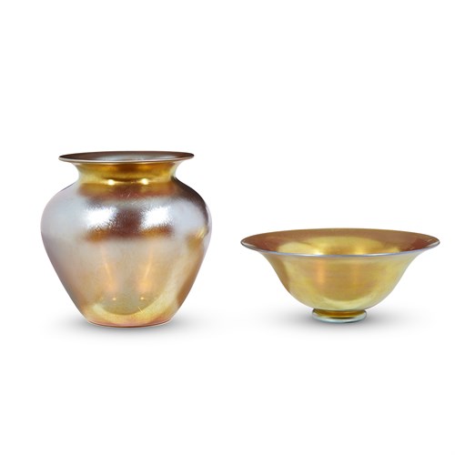 Lot 283 - Two American art glass vessels