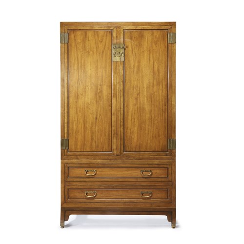 Lot 179 - A Chinese linen press on stand