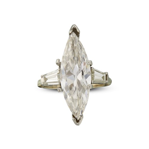 Lot 168 - A diamond solitaire ring
