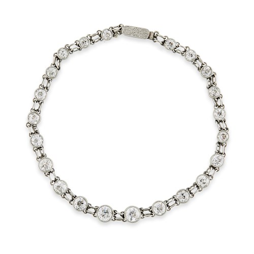 Lot 16 - A diamond and platinum bracelet