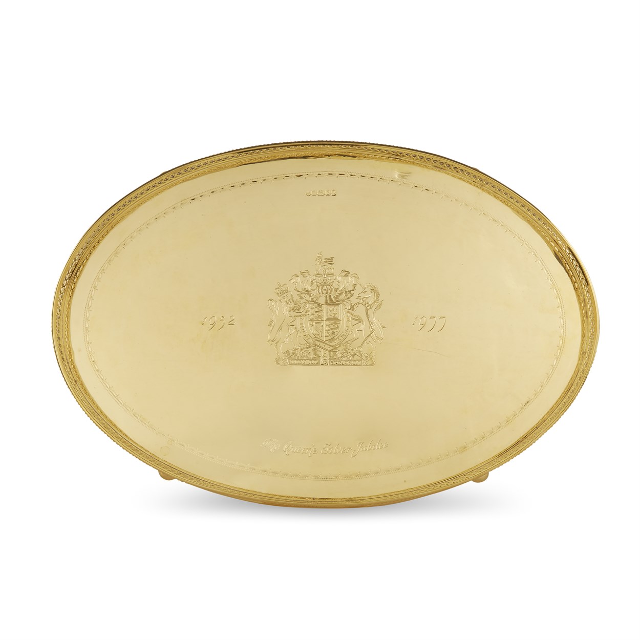 Lot 66 - An Elizabeth II silver-gilt serving tray