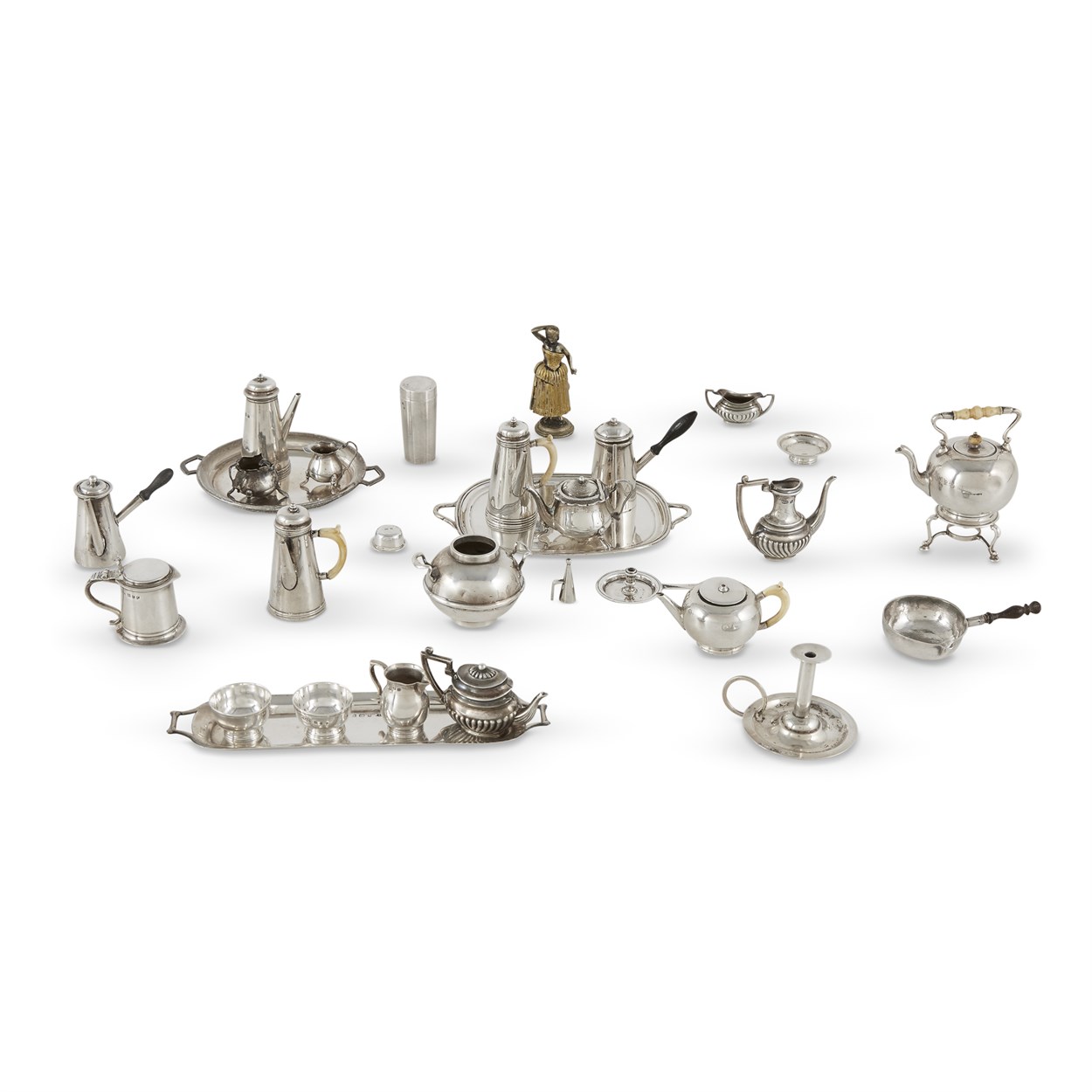 Lot 71 - A collection of English and Continental silver miniature items