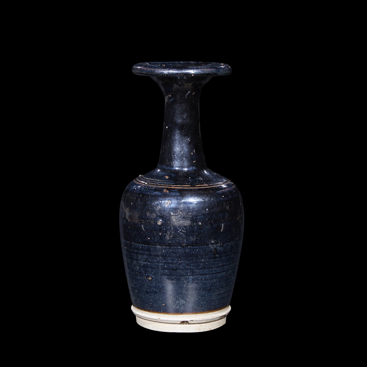 Lot 153 - A Chinese black-glazed mallet-form vase