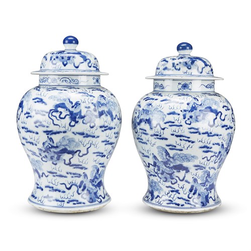 Lot 201 - A pair of large Chinese blue and white porcelain jars and covers