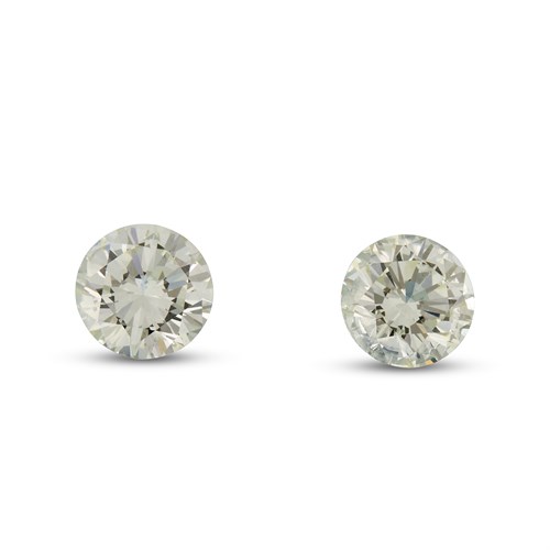 Lot 166 - A pair of unmounted diamonds
